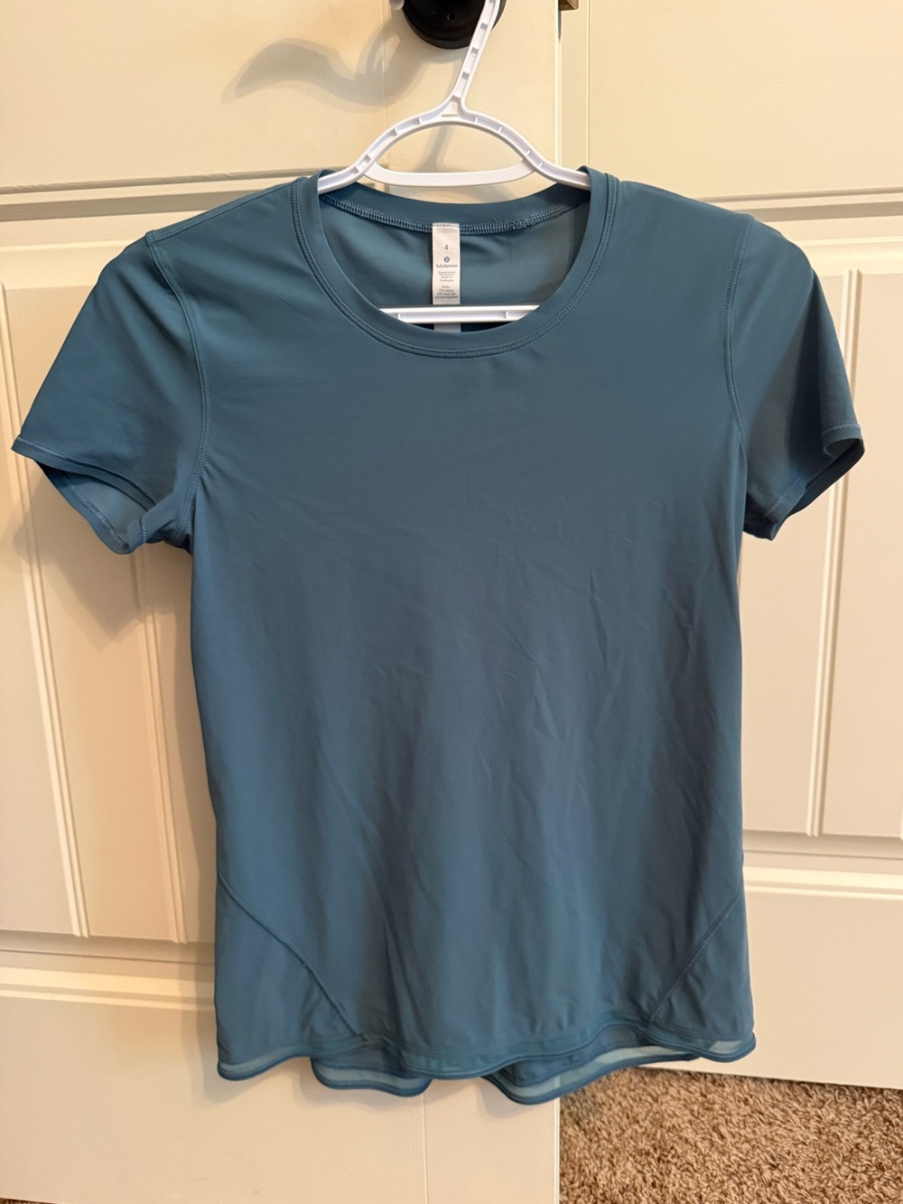 Lululemon Into the Sun Tee Dusty Dawn, UV protective fabric
